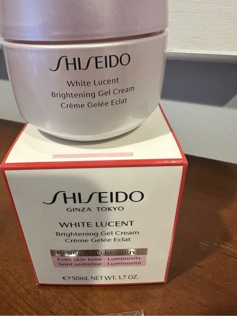 Shiseido White Lucent Brightening Gel Cream - Light Pink & White